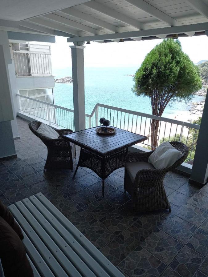 Balcony By The Sea Apartment PalaiónTsiflíkion Exterior foto