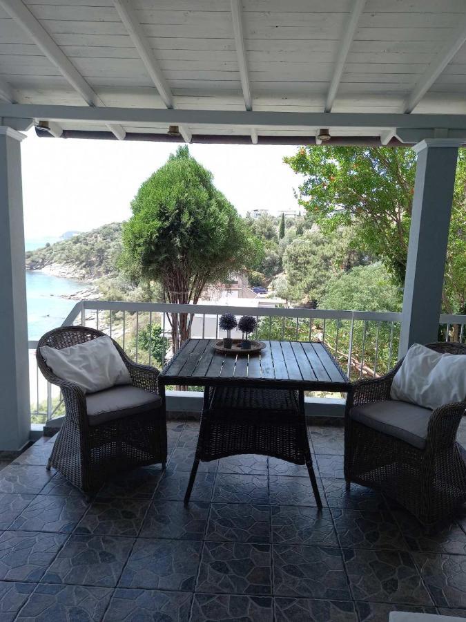 Balcony By The Sea Apartment PalaiónTsiflíkion Exterior foto