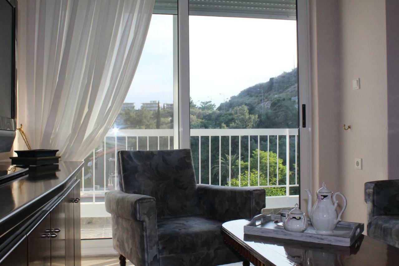 Balcony By The Sea Apartment PalaiónTsiflíkion Exterior foto